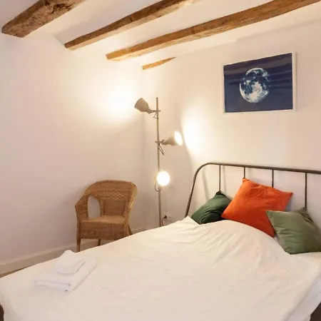 Soho Design Studios Ramblas Apartamento *