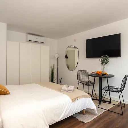 Soho Design Studios Ramblas Apartment Barcelona