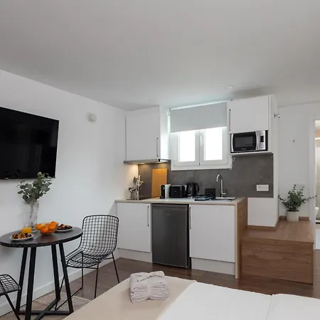 Soho Design Studios Ramblas Appartement *