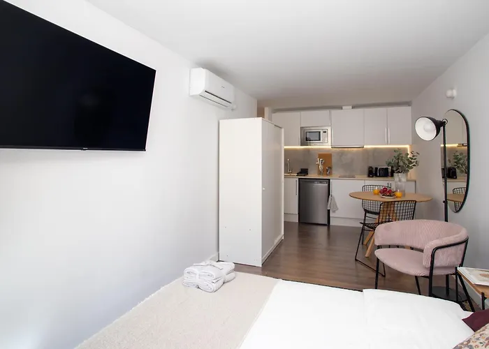Soho Design Studios Ramblas Appartement *